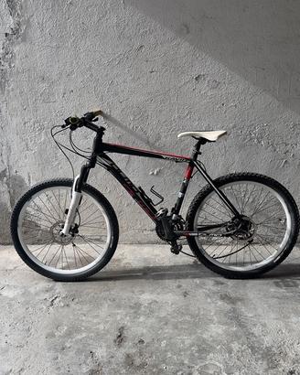 Bici mountain bike da sistemare della Olmo