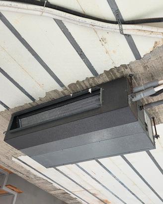 Coppia climatizzatori nuovi Hitachi 