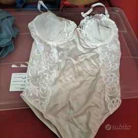 Body elasticizzato pizzo bianco