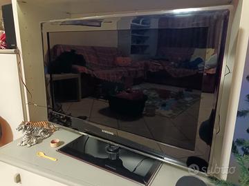 TV Samsung 32 pollici HD 