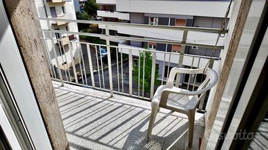 NUDA PROPRIETÀ: Trilocale con balcone in via della