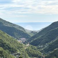 CASA SEMINDIPENDENTE A AVEGNO