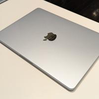 Macbook Pro M5 14" Silver