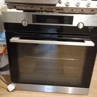 Forno ventilato e piano cottura 4 fuochi