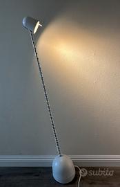 Lampada a LED da terra