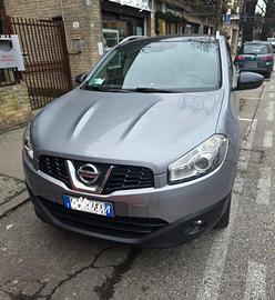 Nissan Qashqai 1.5 dci tekna con gancio traino