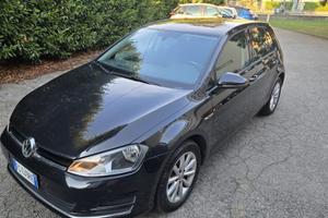 Volkswagen Golf 2.0 TDI 5p. Highline Lounge BlueMo
