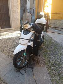 People 300 GTi ABS 2018 25.000 km