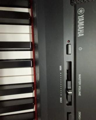 Pianoforte Yamaha P105