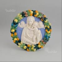 Madonna robbiana con cornice, Firenze, anni'30 ca