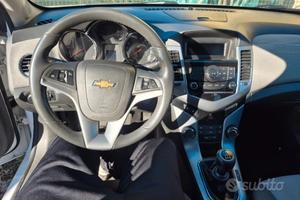 cruze 2.0 diesel con problemi fusibili o relè 