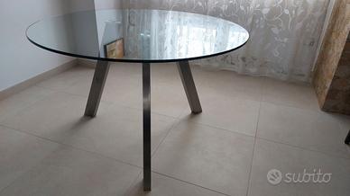 Tavolo tondo in vetro
