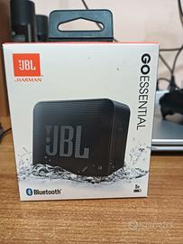 JBL GO essential