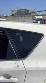 TOYOTA AURIS VETRO POSTERIORE LUNOTTO SX