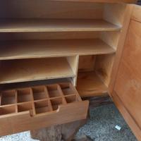 Mobiletto porta minuterie e attrezzi