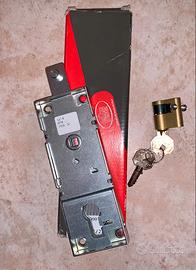 Serratura per basculante/garage