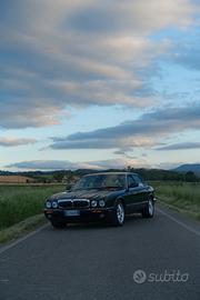 JAGUAR XJ V8 4.0 Executive