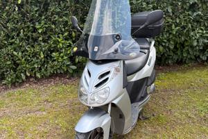 Aprilia Sportcity Cube 300