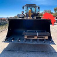 PALA GOMMATA KOMATSU WA270-8