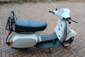 Vespa V