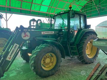 Trattore John Deere 6510 premium con caricatore