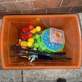 Lotto di giocattoli per bambini