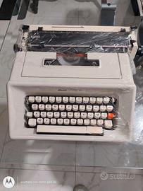 Macchina da scrivere anni 90