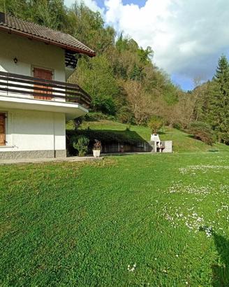 PANORAMICO APPARTAMENTO IMMERSO NEL VERDE A POC...