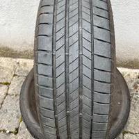 gomme auto estive