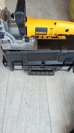 DeWalt DW682K-QS ELETTROFESATRICE