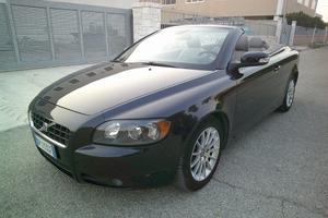 VOLVO C70 2.4 D5 20V Momentum