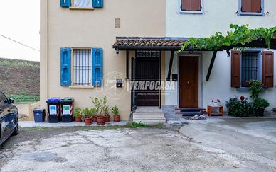 Porzione di casa di testa