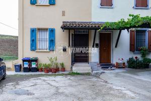 Porzione di casa di testa