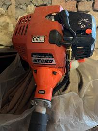 Decespugliatore a miscela