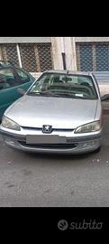 AUTOVETTURA PEUGEOT 106