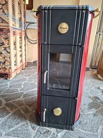 Stufa a legna in ghisa e lamiera smaltata