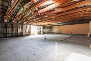 LURATE CACCIVIO - MAGAZZINO COMPLETAMENTE PERSONAL