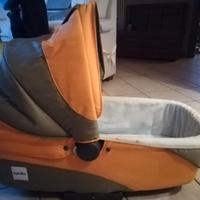 Carrozzina e passeggino bambino