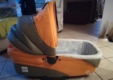 Carrozzina e passeggino bambino