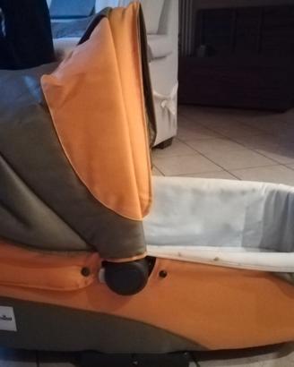 Carrozzina e passeggino bambino
