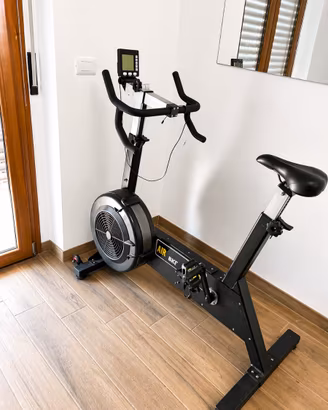 Attrezzatura palestra PROFESSIONALE  – Studio PT