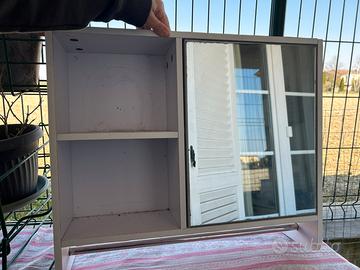 Mobiletto bagno
