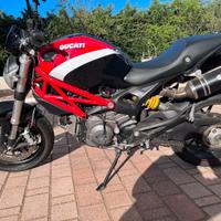 Ducati monster 796