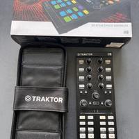 Traktor Kontrol X1 MK2 + Modular Bag