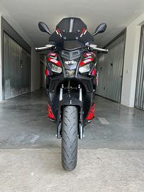 Aprilia SR GT200