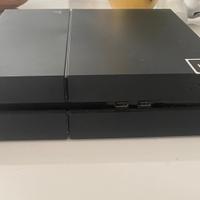 Playstation 4 da 500GB + due joystick+  giochi