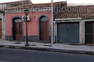 Casa singola con cortile a Piedimonte Etneo