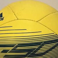 Pallone adidas