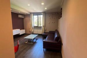 Bilocale ristrutturato con posto auto e cantina