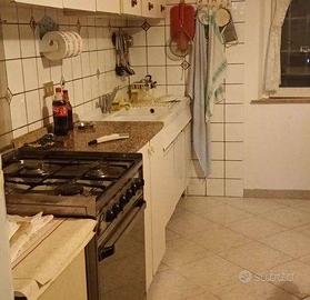 Villa di 500 m² con più di 5 locali e box auto a P